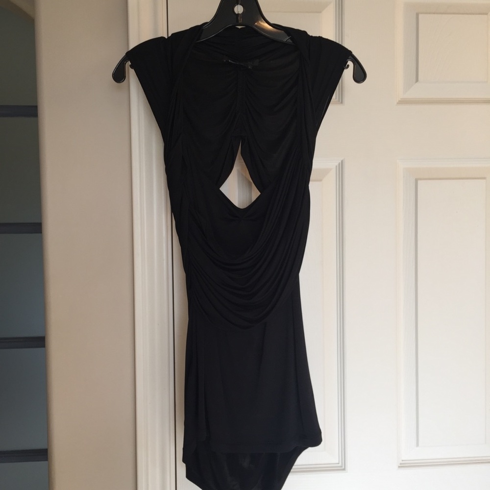 BCBG MaxAsria Black Cut Out Top. Women’s Large.